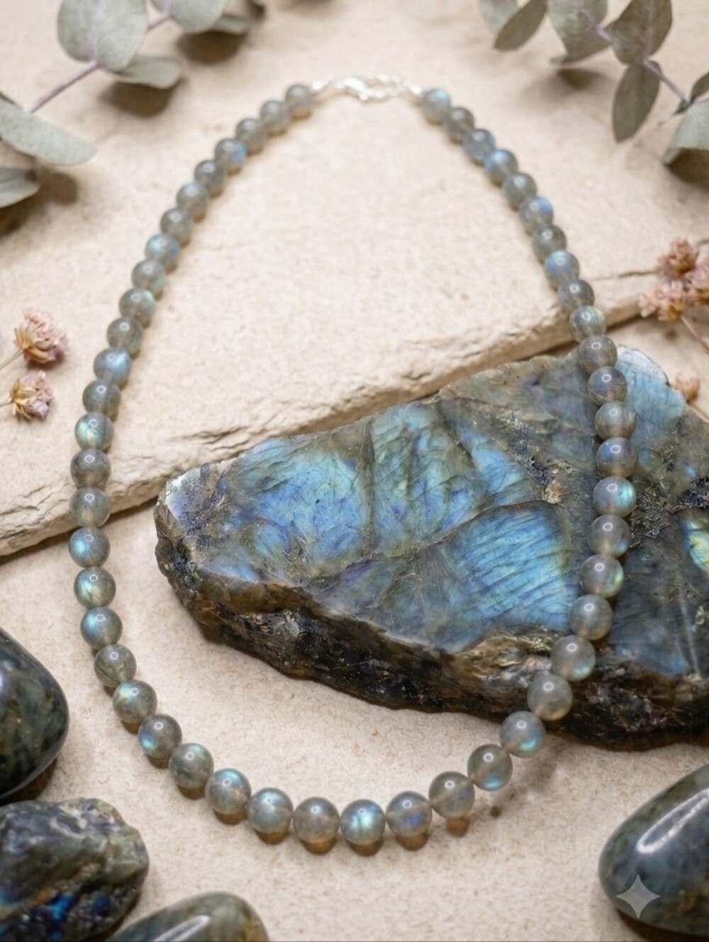 Flashy Labradorite Necklace